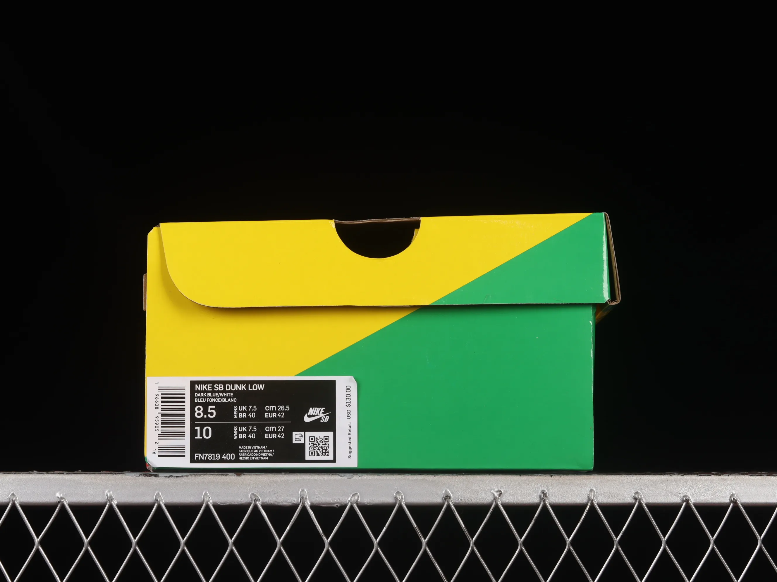 All Categories Nk SB Dunk Series Nk SB Dunk Low Low-top sneakers Pure original version Born x Raised x Nk SB Dunk American street style Joint model SB low-top sports and leisure sneakers FN7819-400